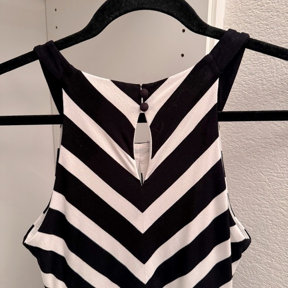 White House Black Market Maxi Dress - Picture 4 of 5